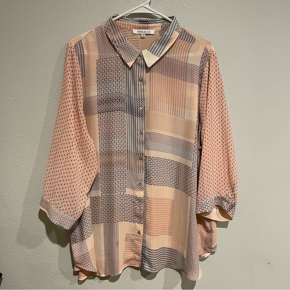 Rose & Olive Sheer Pink and Navy Button Up Blouse. Size 2X